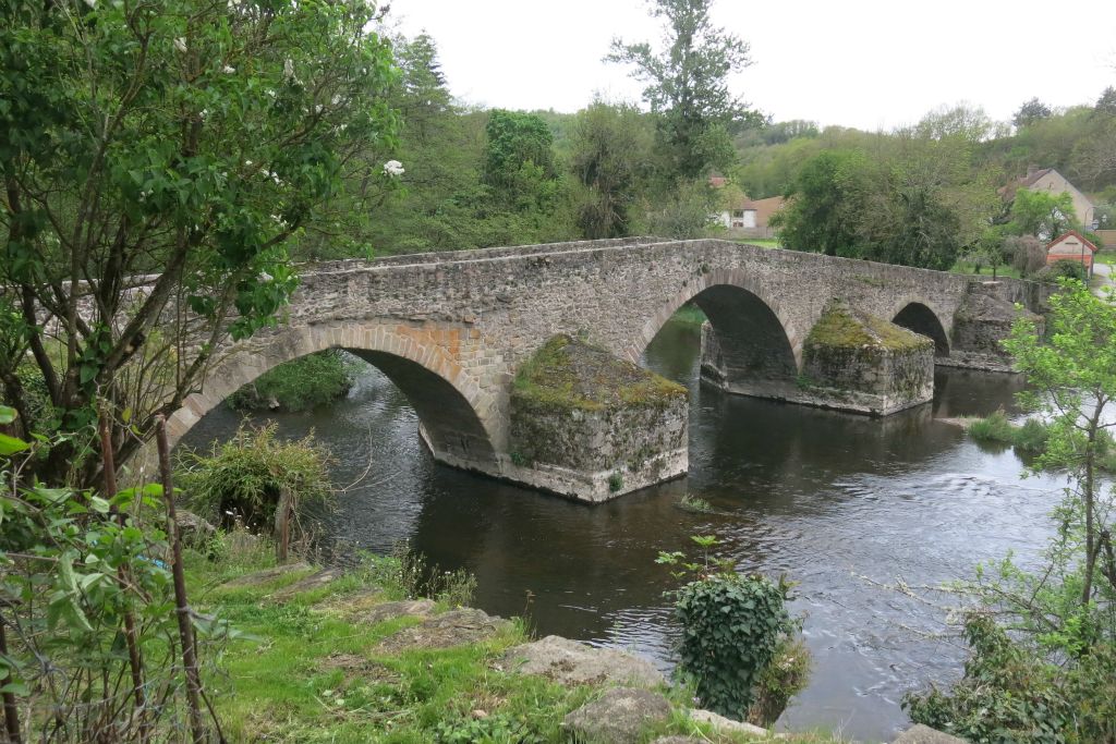 Pont romain sur la Sioule
